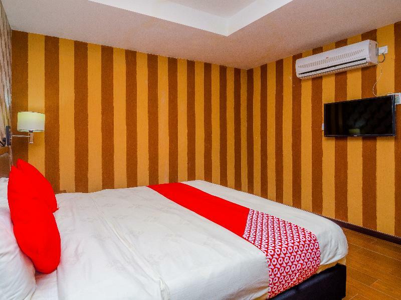 OYO 90134 K Garden Hotel Sungai Petani Buitenkant foto